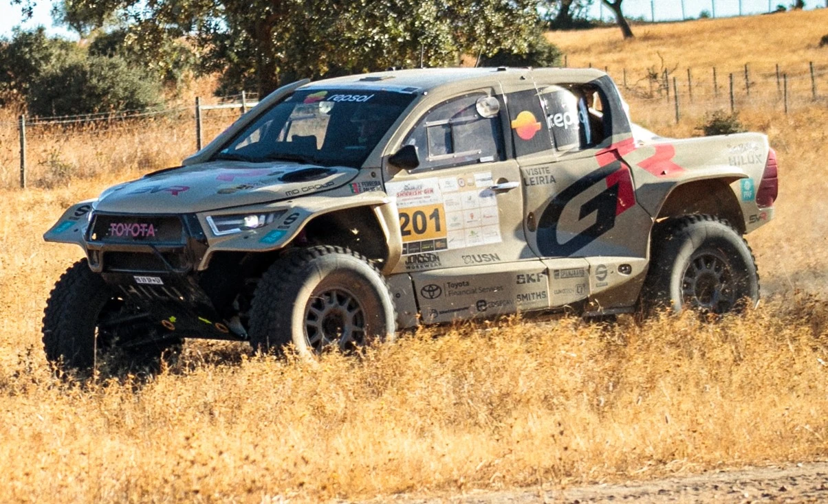 João Ferreira em Toyota vence Baja TT Sharish Gin